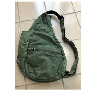 AMERIBAG Sage Microfiber Healthy Back Bag 17 i